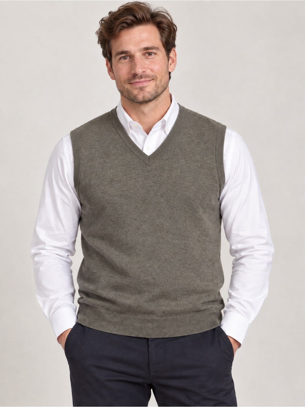 Hart Schaffner Marx Men's V-Neck Sweater in Gray